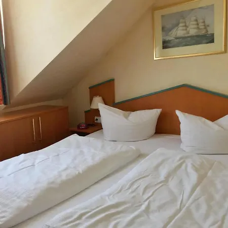 Hafenresidenz - 17 Zugvogel *